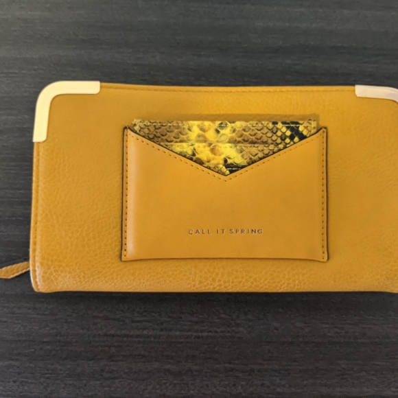 Wallet - Picture 1 of 3